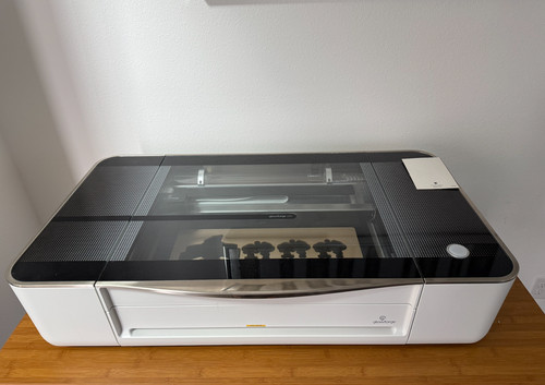 Glowforge plus laser cutter - plus,
